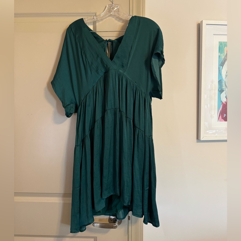 NWT Emerald flowy mini dress